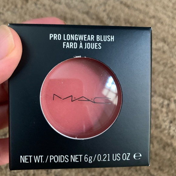 Mac blush in colour fleeting romance - Picture 1 of 4